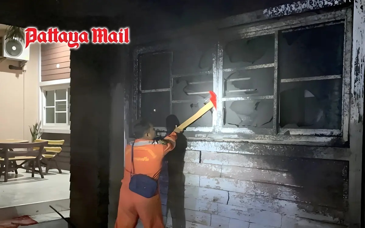 Flammen bedrohen haeuser in pattaya siedlung und loesen panik aus