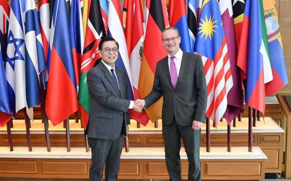 Thailand und deutschland eroertern internationale themen von gemeinsamem interesse