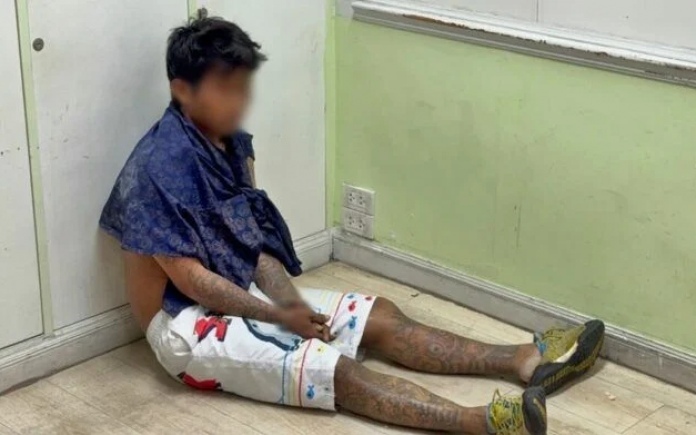 Pattaya dieb verhaftet partnerin erscheint mit gestohlenem schmuck