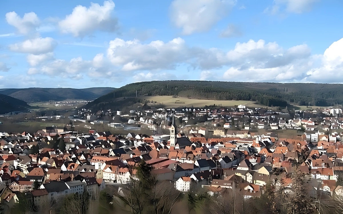 Von thailand nach tuttlingen eine bewegte lebensgeschichte trotz tragischem verlust