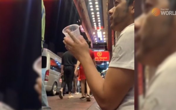 Ein mann der sich in bangkok als bettler verkleidet geht viral