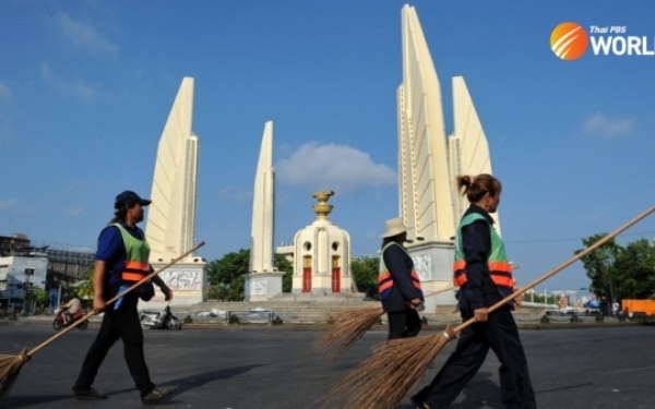 Tag der verfassung die geschichte von thailands fortlaufender liebesaffaere mit den hoechsten