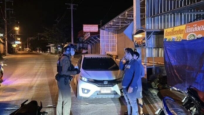 Junger Mann springt nach Hip-Hop-Festival aus fahrendem Auto in Pattaya: Heftige Nacht mit unklaren Hintergründen