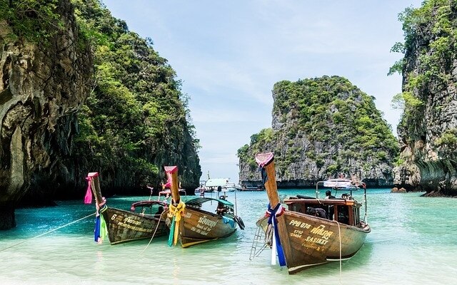 Phuket im Aufschwung: Rekord-Besucherzahlen stärken die thailändische Tourismusindustrie