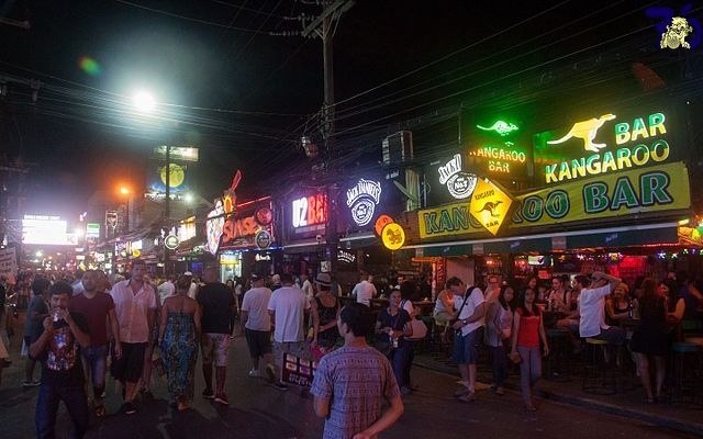 Schlaegerei in thailaendischer kneipe zwei deutsche in gewahrsam genommen ein vorfall mit