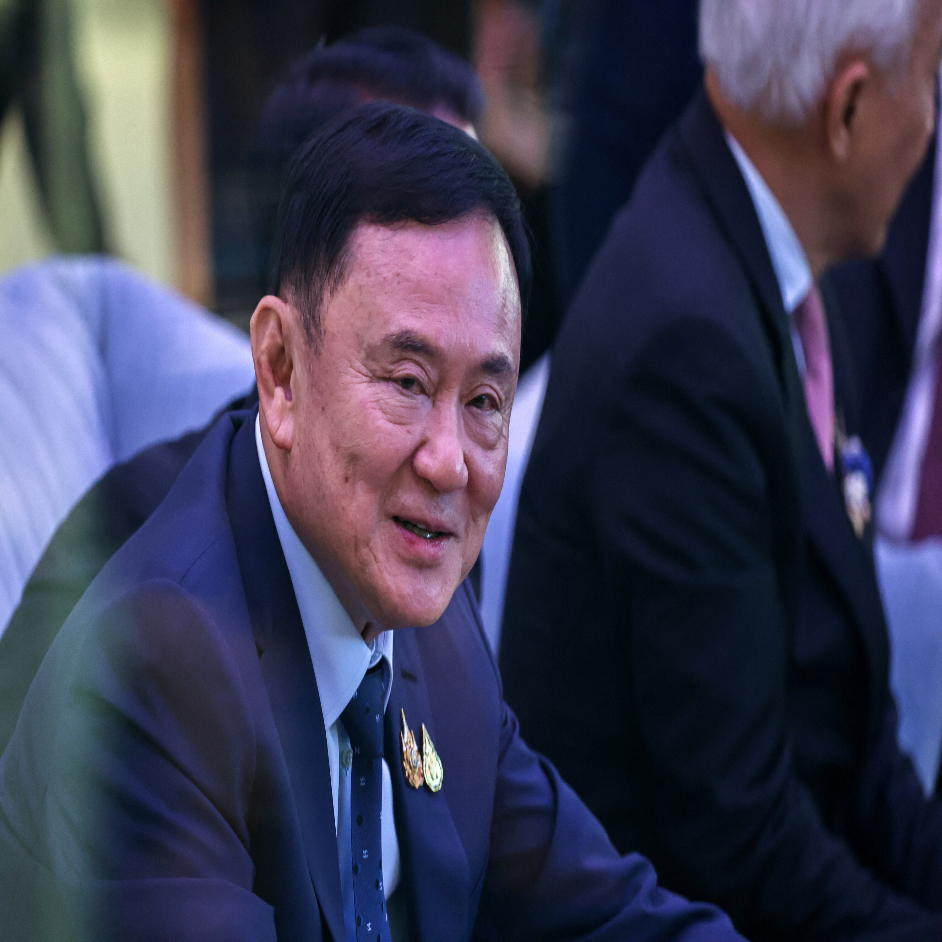 Thailand am Abgrund? Thaksin-Skandal und Macht-Drama!