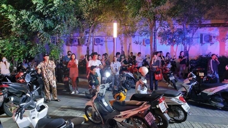 Feuerinferno in 24-stöckiger Luxus-Wohnanlage in Pattaya - Bewohner fliehen um ihr Leben (Fotos)