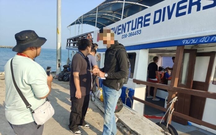 Illegaler reisefuehrer in pattaya russischer staatsbuerger festgenommen touristenpolizei schlaegt zu