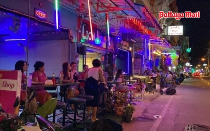 Polizei fordert bars in jomtien zur einhaltung der laermvorschriften auf