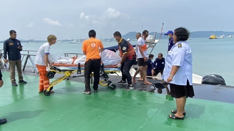 Leiche eines ausländischen Mannes vor Koh Lon im Wasser treibend entdeckt (Fotos)