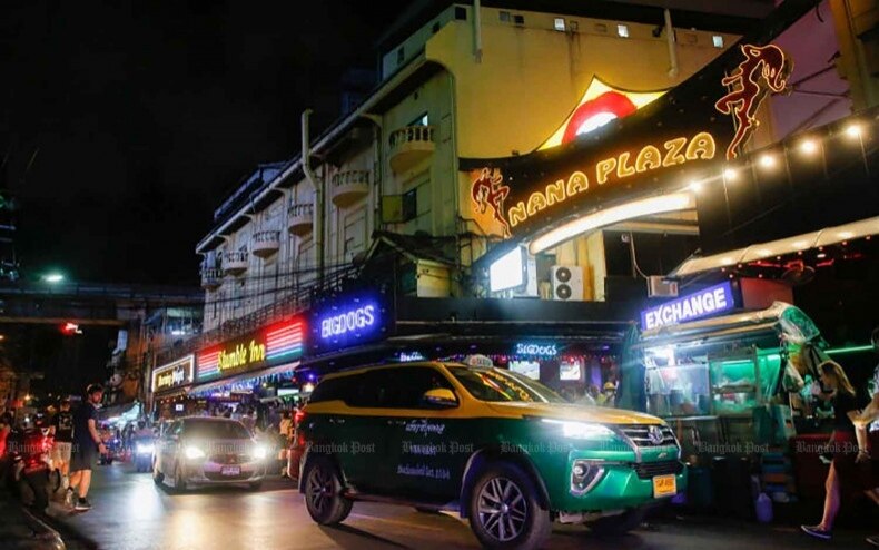 Kokainverkauf in bangkok polizei nimmt 11 afrikanische drogendealer in nana fest