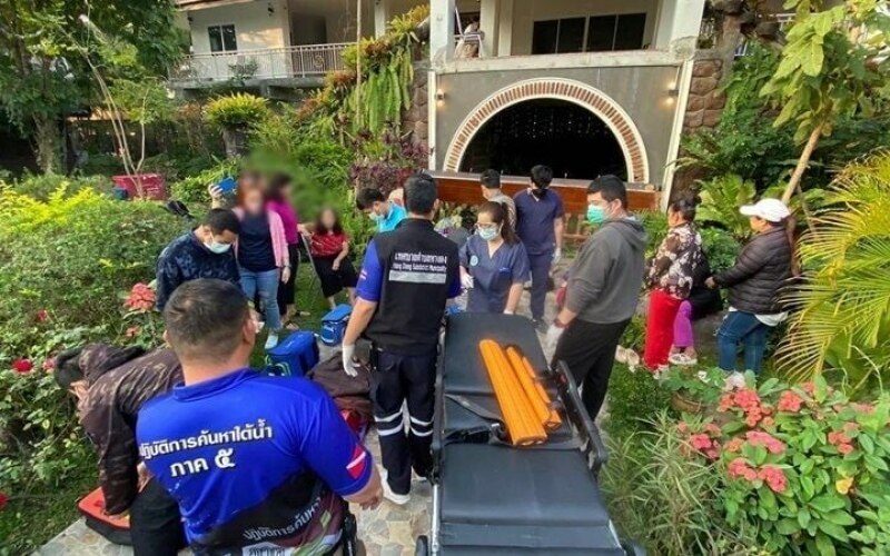 Balkon stuerzt im chiang mai resort ein und verletzt 13