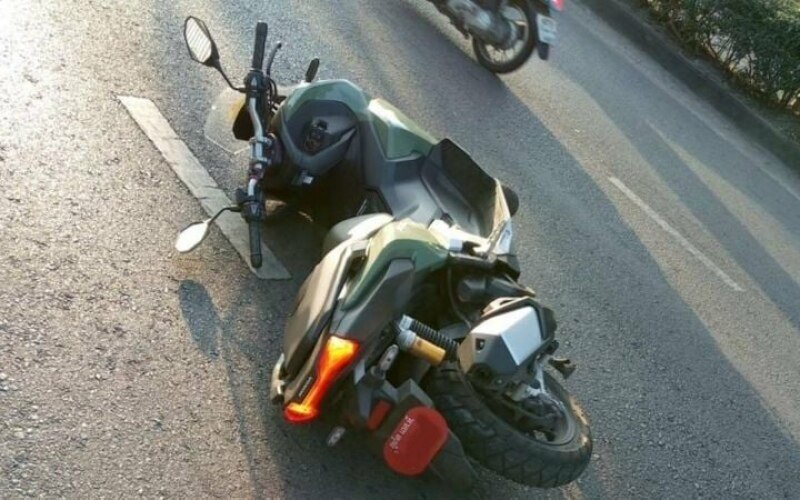 Fataler motorradunfall in phuket auslaendischer fahrer stirbt nach kontrollverlust