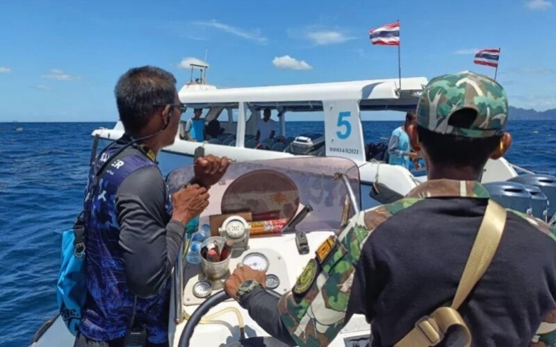 Rettung in letzter minute 29 touristen sicher nach maya bay gebracht