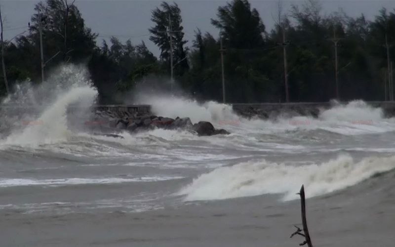 WETTER-CHAOS in Thailand! Sommerstürme und Mega-Regen