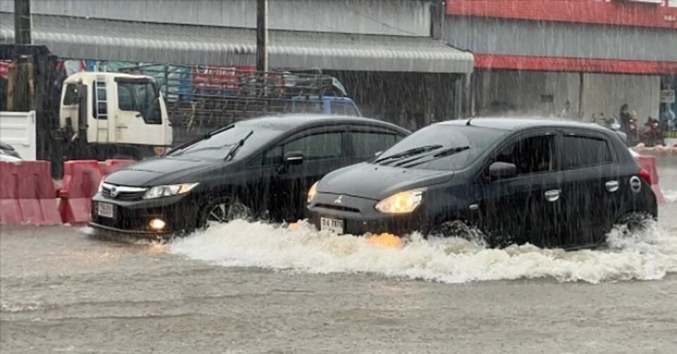 Schlimmste Regenfälle seit 30 Jahren - Nonstop-Regen führt zu schwerem Hochwasser in Trat (Fotos)