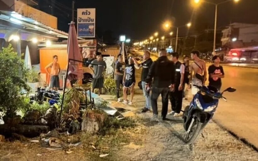 Unfall in phuket betrunkener deutscher faehrt mit motorrad in restaurant