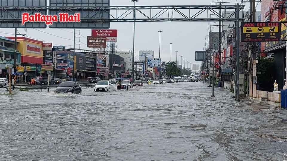 Starker Regen löst schwere Überschwemmungen in Pattaya und im Bezirk Banglamung aus