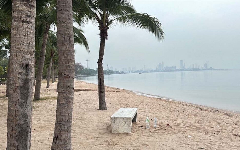 Strand oder schlafzimmer oeffentliche besorgnis in pattaya wegen anstoessigkeiten auslaendischer