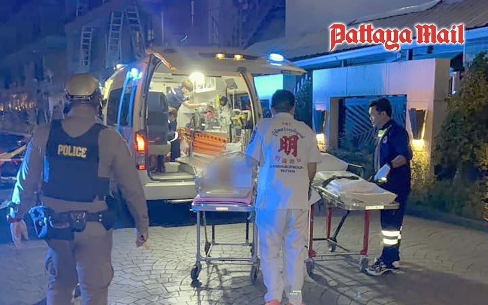 14 stock tiefer fall rettungskraefte bergen 19 jaehrige in pattaya nach streit mit auslaendischem