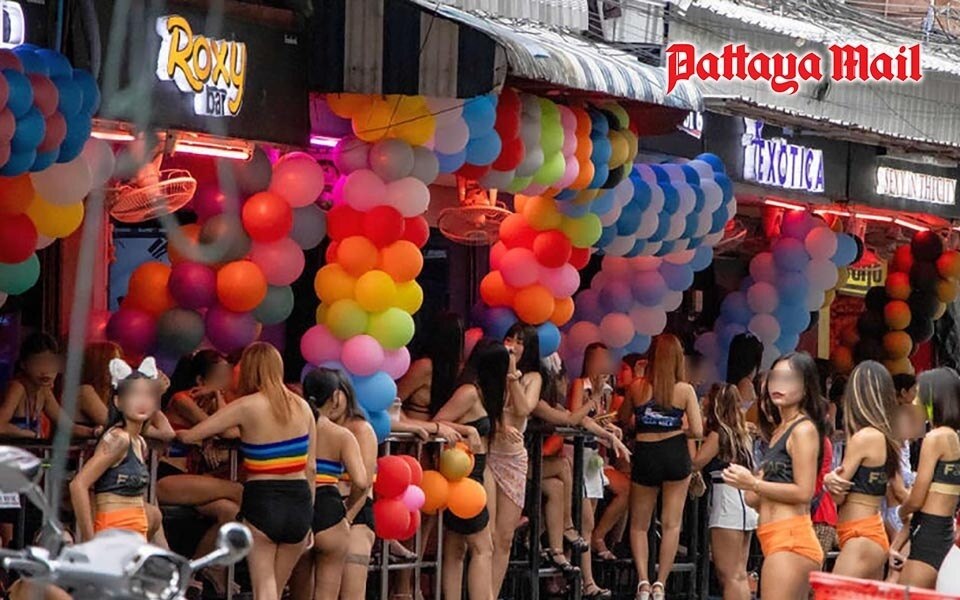 Feiern sie den jahreswechsel auf pattayas soi 6 bar street ein unvergessliches erlebnis wartet