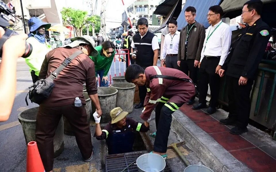 Gouverneur von bangkok ruft restaurants zu verantwortungsvollem abwassermanagement auf fett soll