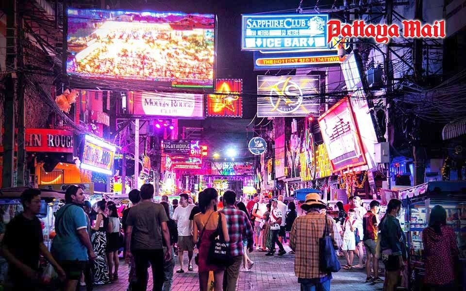 Sorgen um minderjaehrige und menschenhandel im nachtleben von pattaya