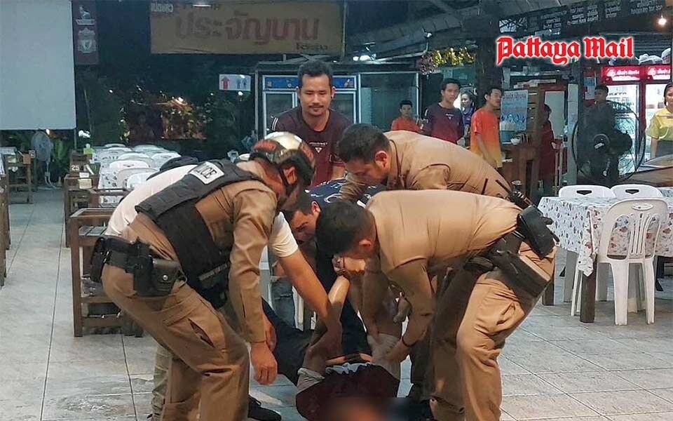 Unter drogeneinfluss stehender mann sorgt fuer chaos in einem restaurant in pattaya