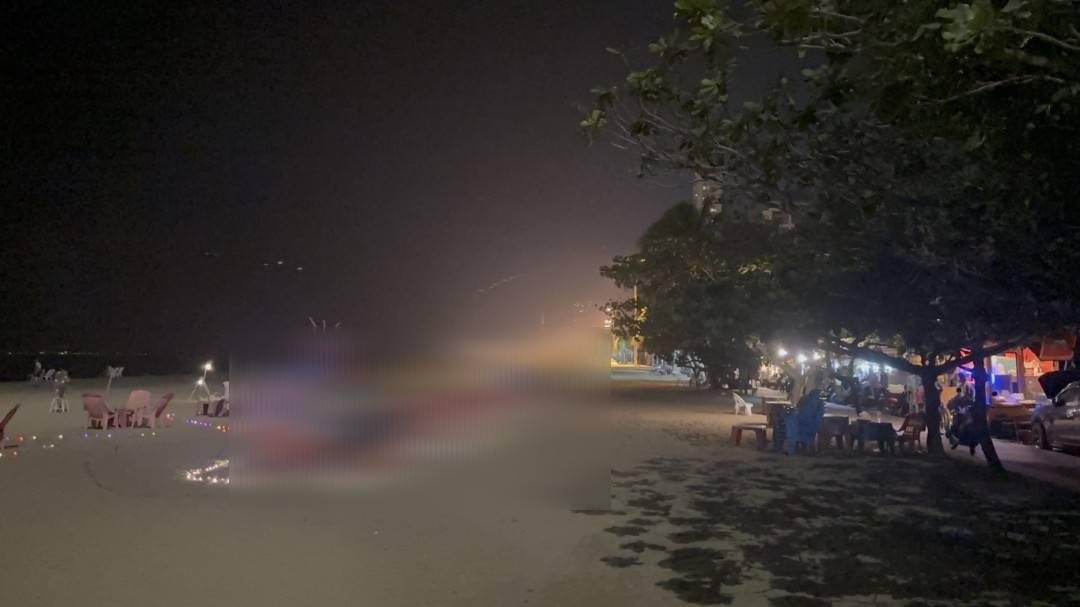 Gesetzlich erlaubt? Verstöße gegen Strandregeln: Private Zelte und Luxus-Setups am Jomtien Beach verursachen Aufregung