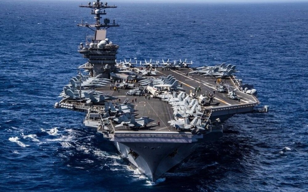 Flugzeugtraeger uss carl vinson besucht thailand zur staerkung bilateraler beziehungen ueber 5 000