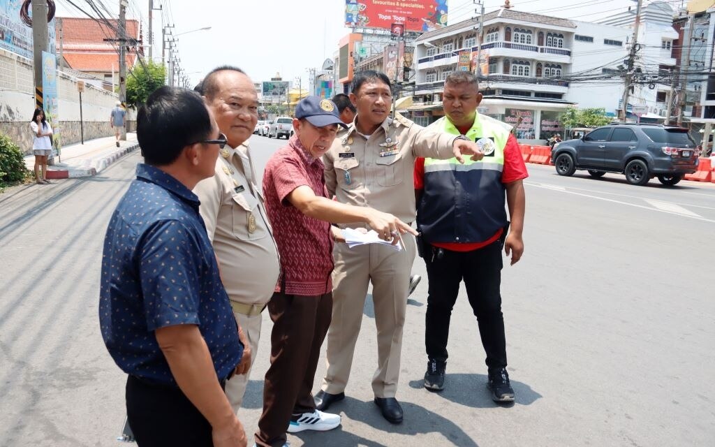 Hua hin will die verkehrssicherheit waehrend songkran mit led schildern erhoehen