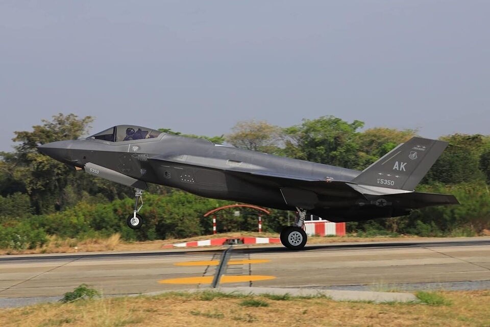 F-35-Geschwader aus Alaska trifft zur Übung &quot;Cope Tiger 2024&quot; in Nakhon Ratchasima ein