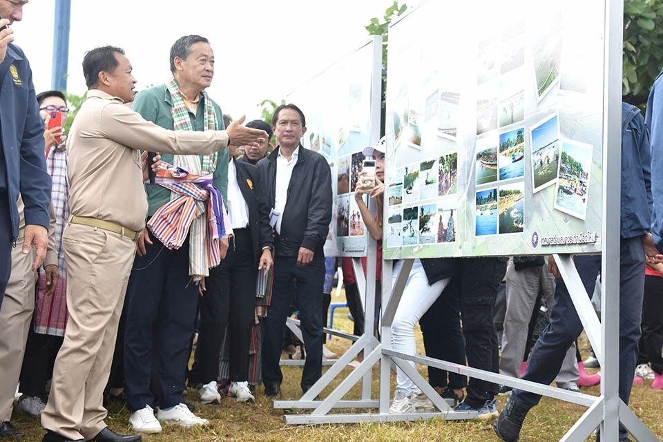 Premierminister besucht Wasseraufbereitungsanlage in Phitsanulok