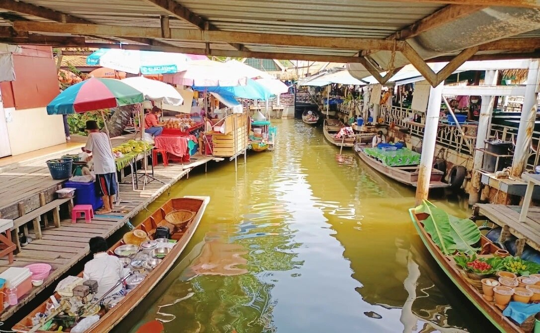 Entdecken Sie die 6 besten schwimmenden Märkte in Bangkok - Ein kulturelles Abenteuer im Herzen Thailands (2024)