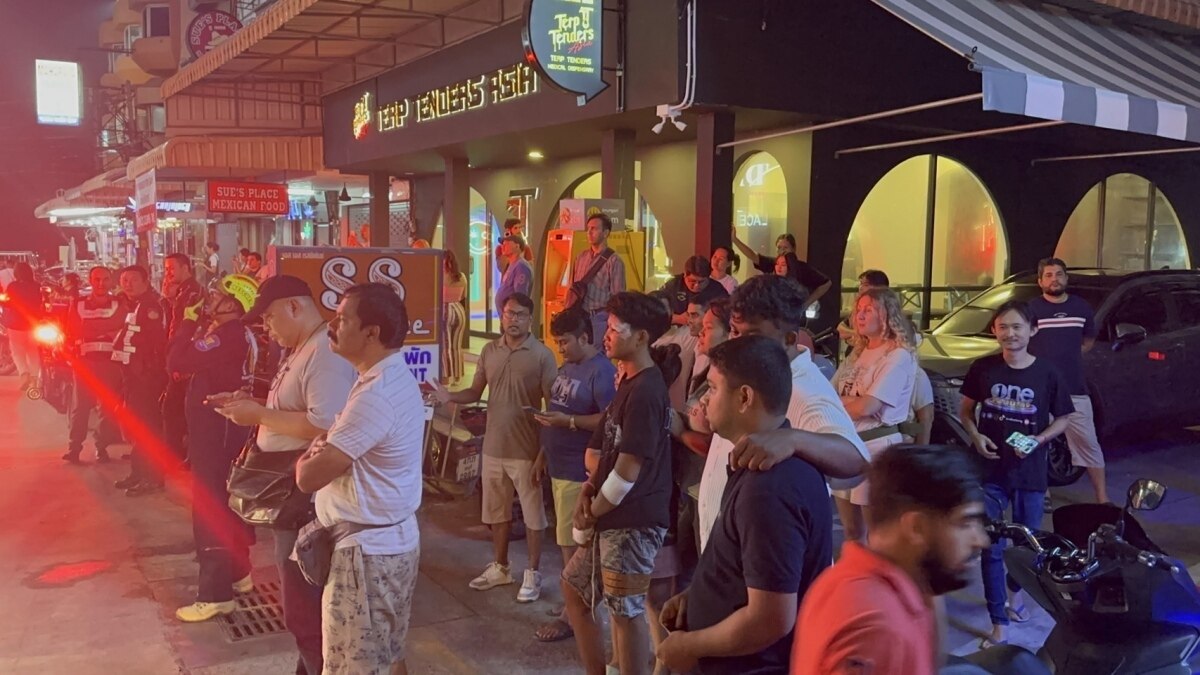 Pattaya: Großbrand im Sultan Indian Restaurant hält Touristen in Atem