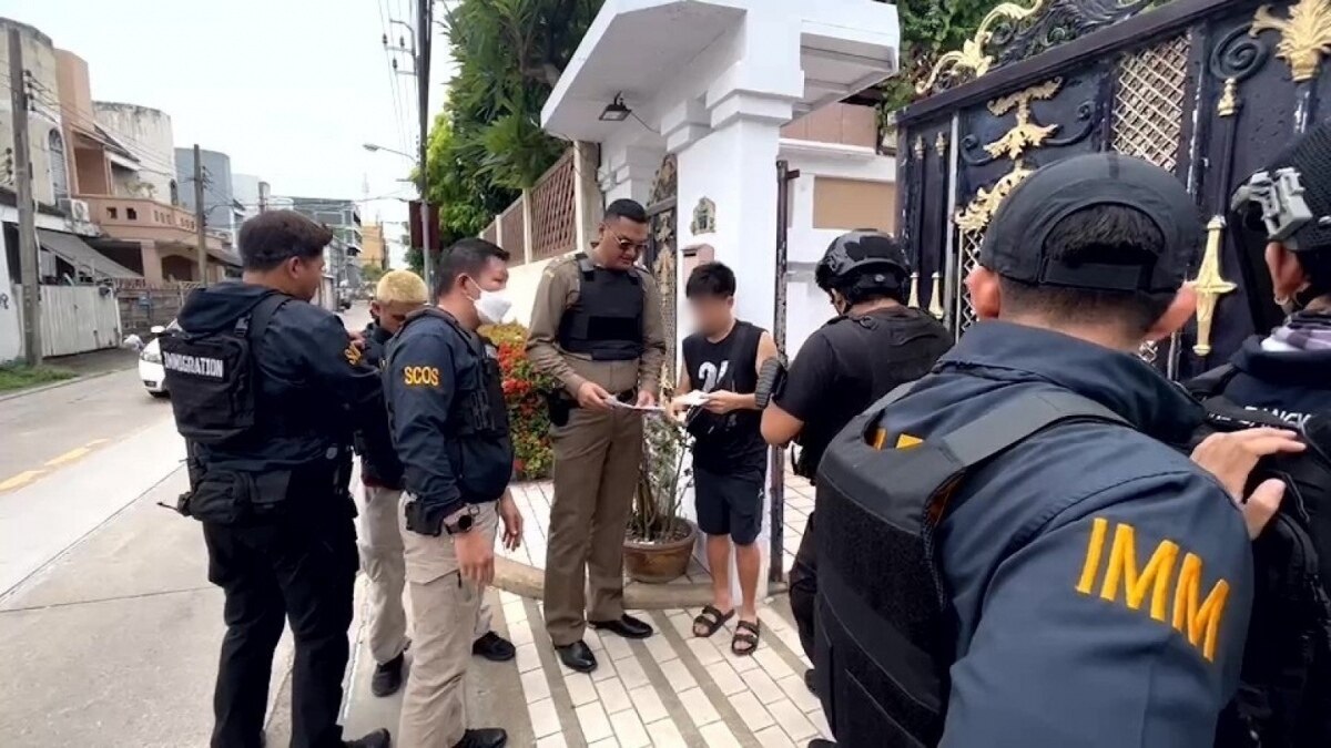 Polizei rettet thailändische Frau und ausländischen Mann aus den Fängen einer brutalen vietnamesischen Bande