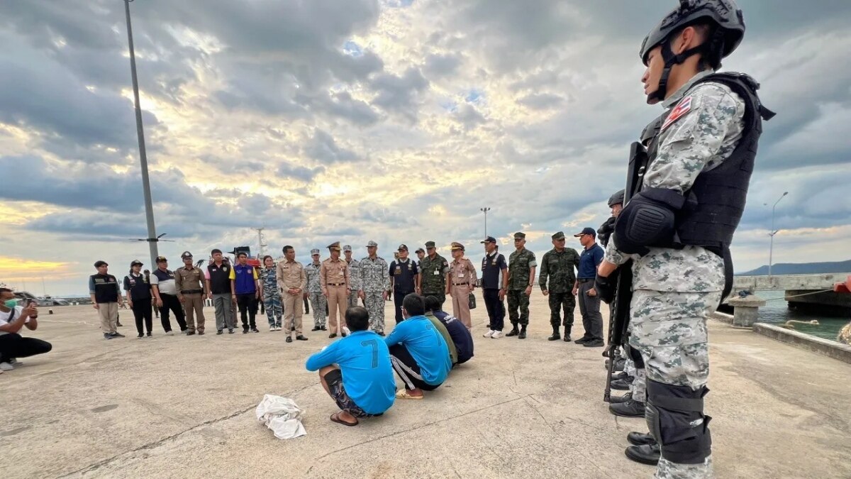 Schüsse abgefeuert: Vietnamesisches Fischerboot kollidiert mit thailändischem Patrouillenschiff nach illegalem Eintritt in thailändische Gewässer