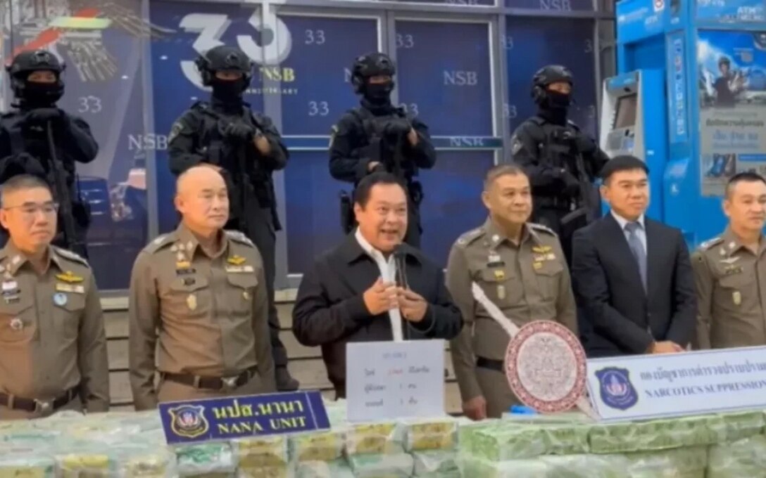 Grosse drogenrazzia in thailand ueber 2 4 tonnen crystal meth beschlagnahmt