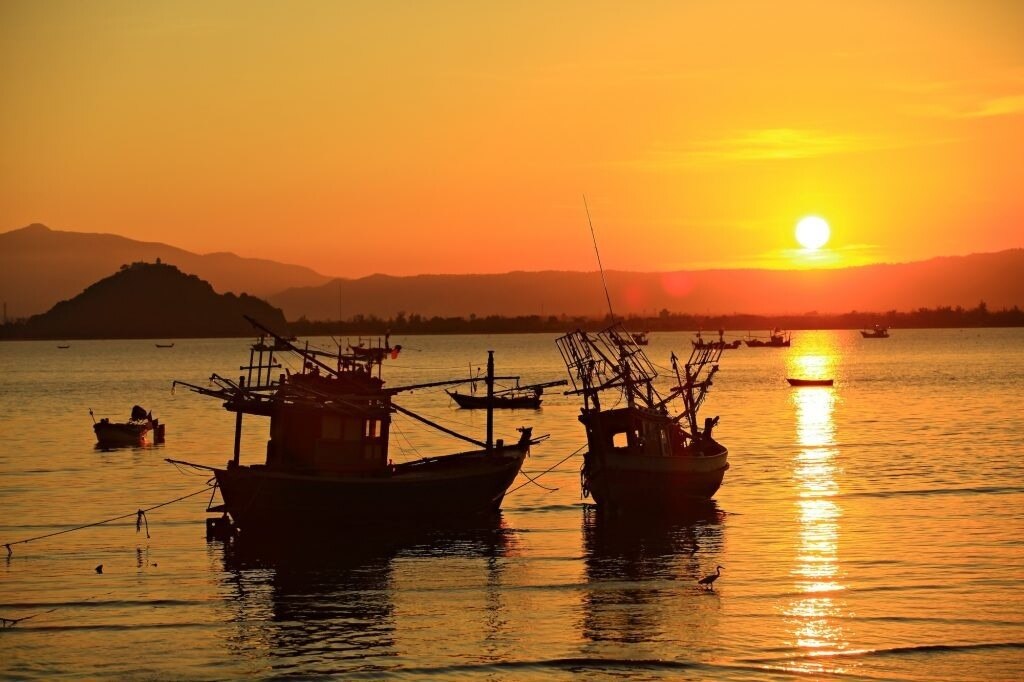 Entdecken Sie romantische Orte bei Sonnenuntergang zum Valentinstag in Hua Hin