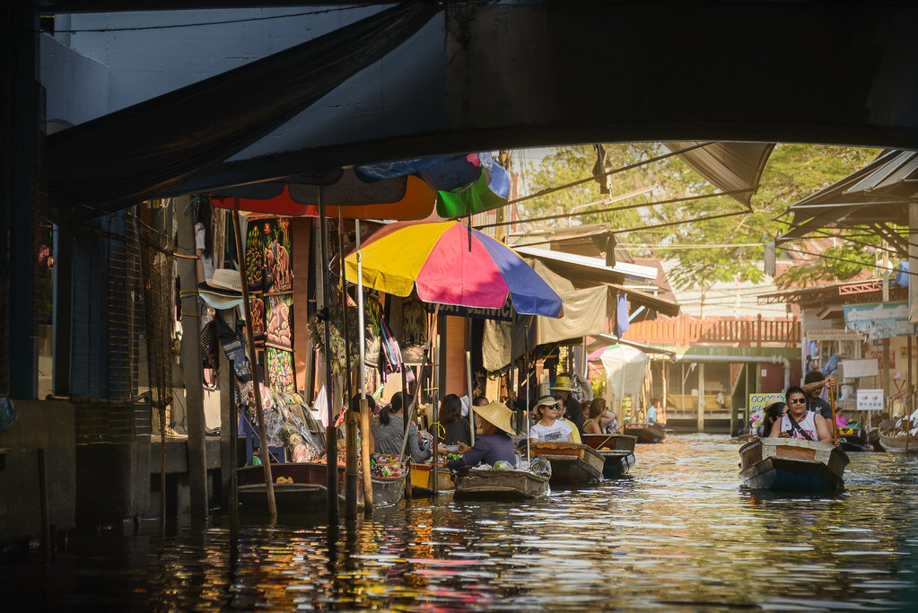 Entdecken Sie die 6 besten schwimmenden Märkte in Bangkok - Ein kulturelles Abenteuer im Herzen Thailands (2024)