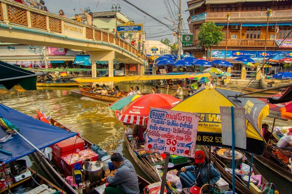 Entdecken Sie die 6 besten schwimmenden Märkte in Bangkok - Ein kulturelles Abenteuer im Herzen Thailands (2024)