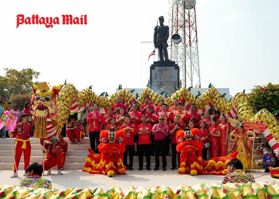 Das chinesische Neujahr wird mit kulturellen Zeremonien und Drachentänzen gefeiert