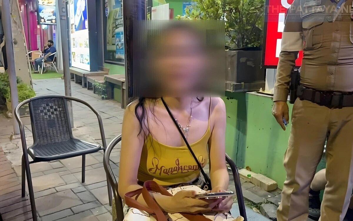 Attacke in pattaya chinesische touristin durch obdachlosen verletzt