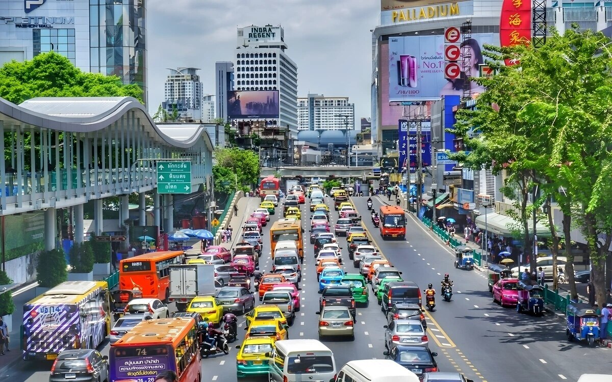 Bangkok erwaegt staugebuehr zur foerderung guenstiger zugtarife