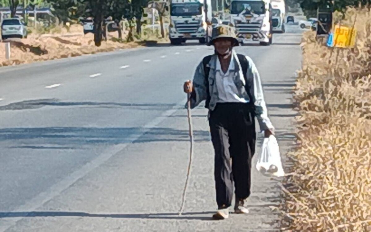 Beeindruckender 14 taegiger fussmarsch eines 85 jaehrigen von nakhon ratchasima nach chonburi