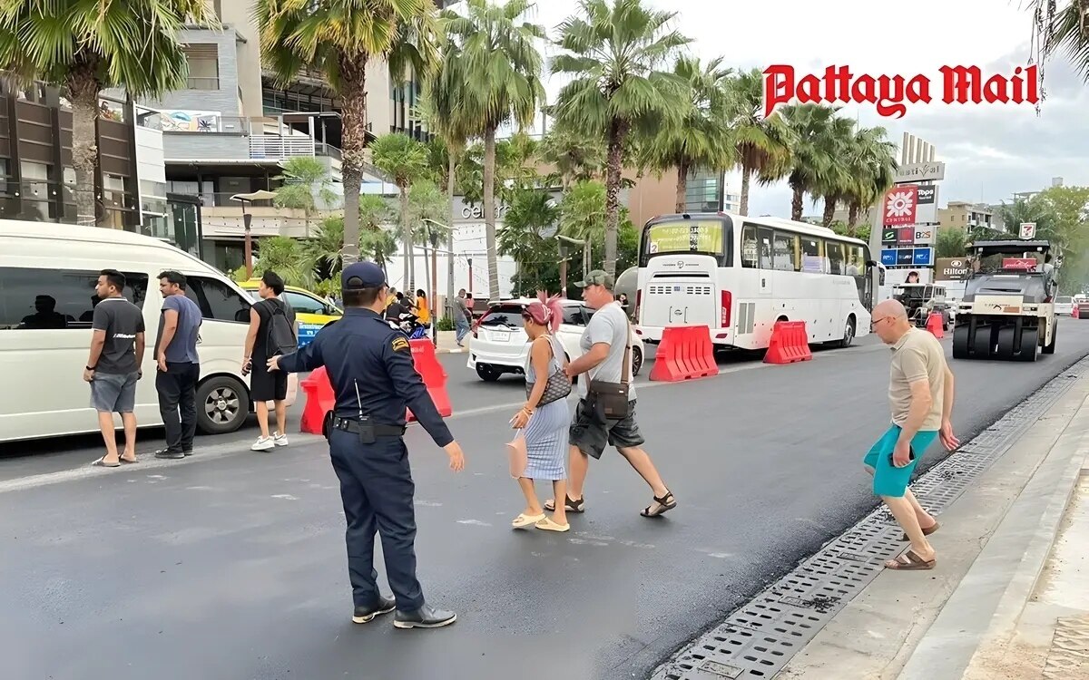 Buergermeister von pattaya sorgt fuer reibungslosen verkehr und sicherheit der touristen waehrend