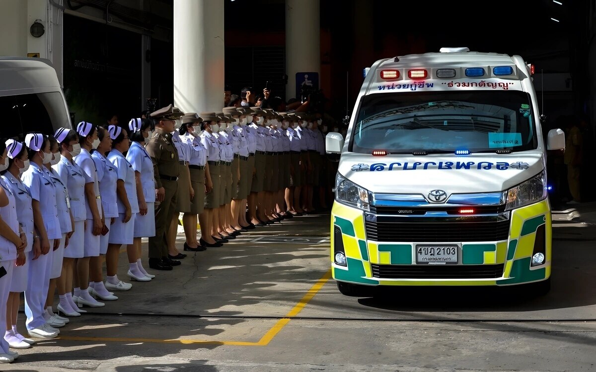 Bustragoedie in thailand verheerendes feuer und dringende massnahmen zur verkehrssicherheit