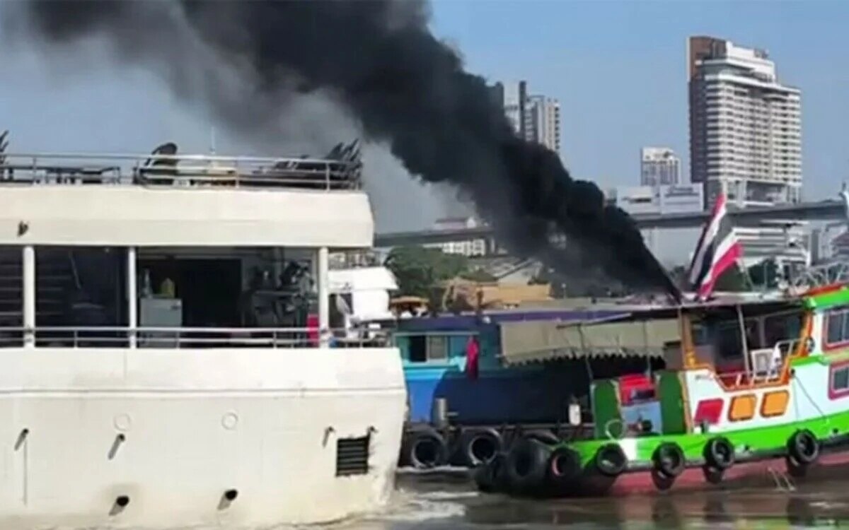 Chaos auf dem Chao Phraya: Schlepper rammt sechs Ausflugsboote