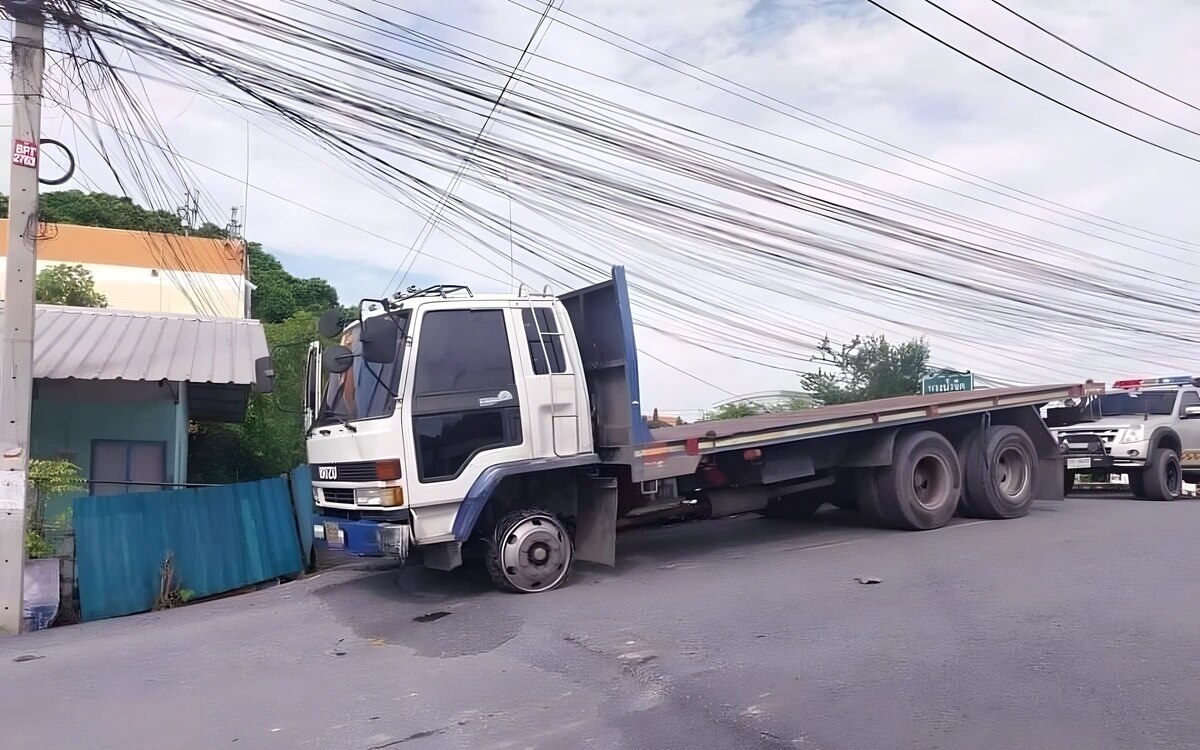 Dramatische Verfolgungsjagd in Bangkok: Lkw-Fahrer springt in Kanal, um der Polizei zu entkommen