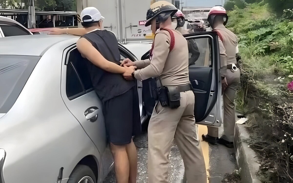 Dreister goldkettendieb in chiang mai festgenommen fluchtversuch scheitert im stau